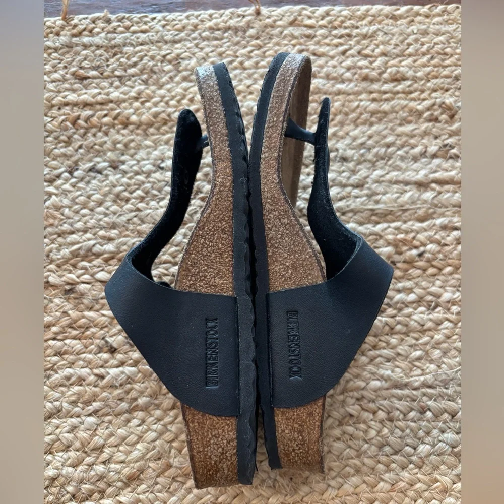 Birkenstock Gizeh‎ Sandals in Black Youth EU size 32 US 1.5